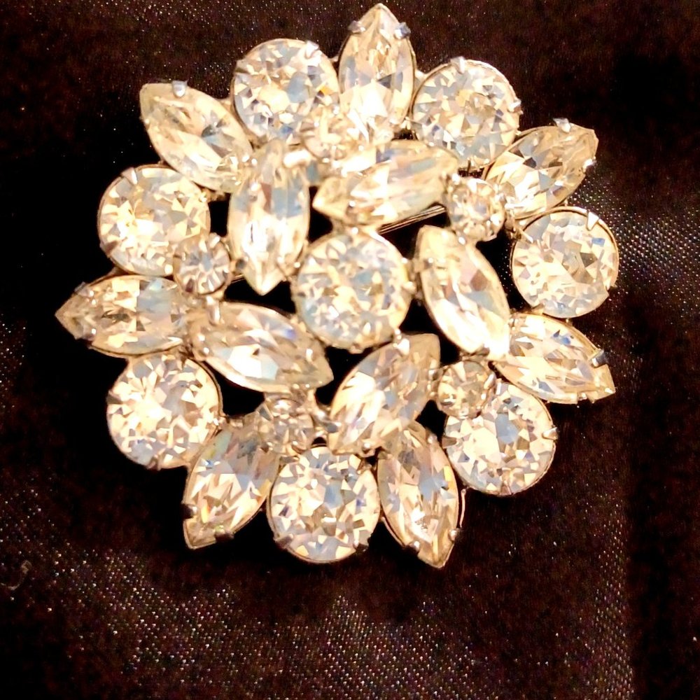 Glass flower brooch